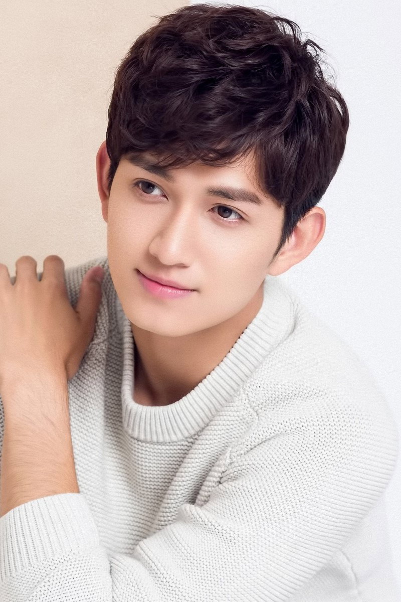 Ma Ke as Du Yun Xiu in Revive