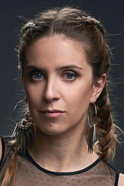 Alison Mandel as Self - Co-Host in Amores perros