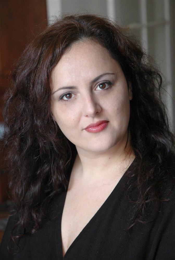 Nathalie Portal as Aurore in Mon combat