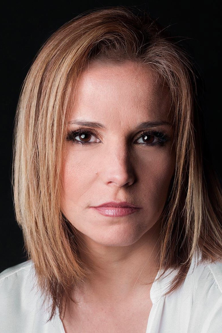 Márcia Leal as Diana Carvalho Xavier in Fala-me de Amor