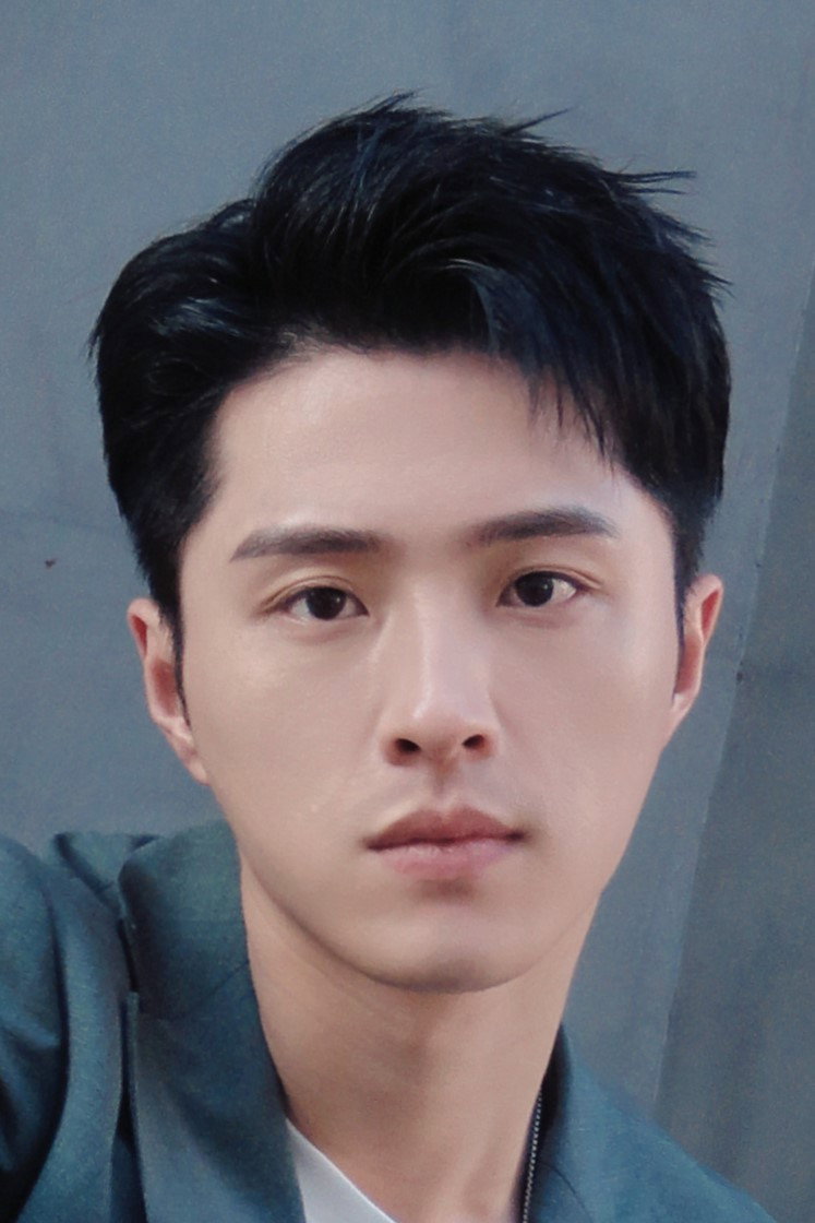 Ge Qiugu as Qin Mingyang in Chinese Peacekeeping Force