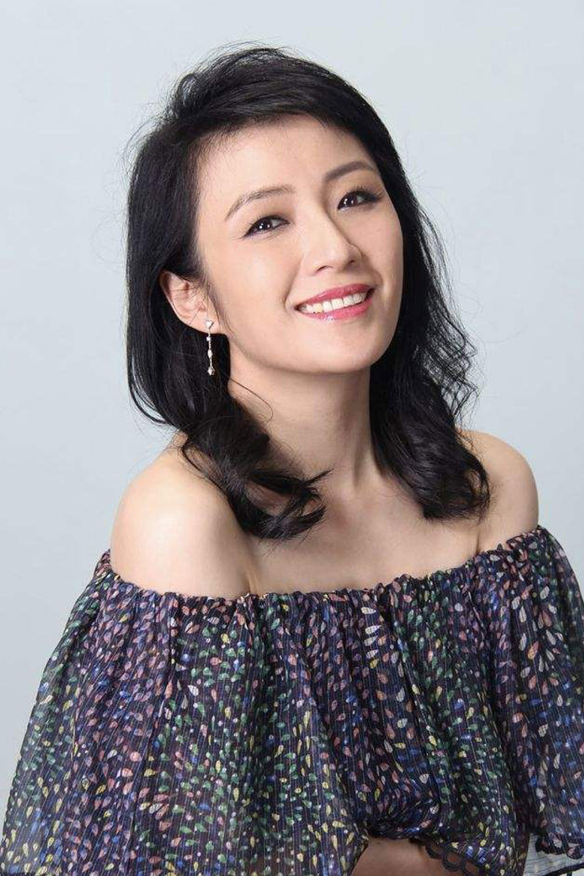 Elaine Ho Yuen-Ying as 朱爱莲 in Fate of the Last Empire