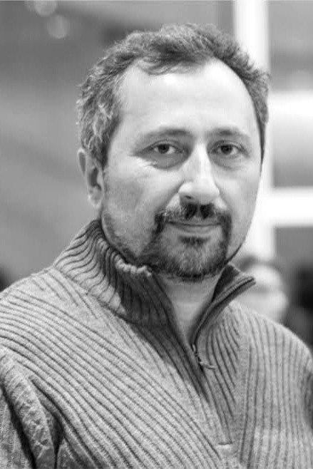 Teymur Daimi as As himself in COMMON?!