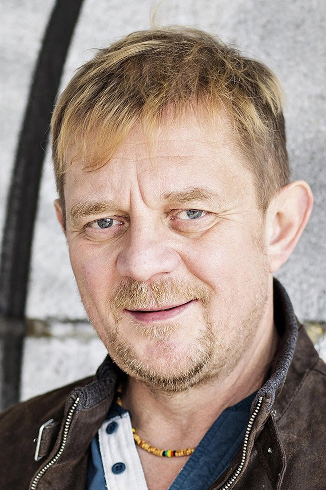 Petr Čtvrtníček as Karel Čížek in Autobazar Monte Karlo
