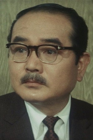 須藤健 as Detective Watanabe in Police Precinct: Backing Investigation