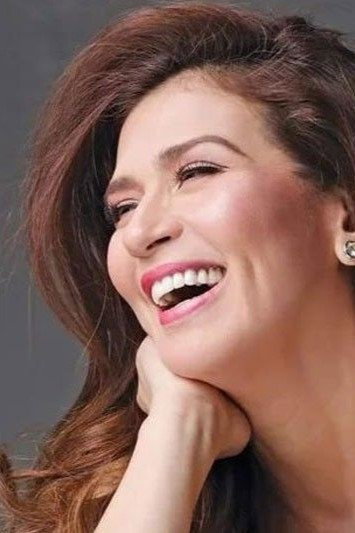 Zsa Zsa Padilla as Laura Reyes-Alejandro in Juan dela Cruz