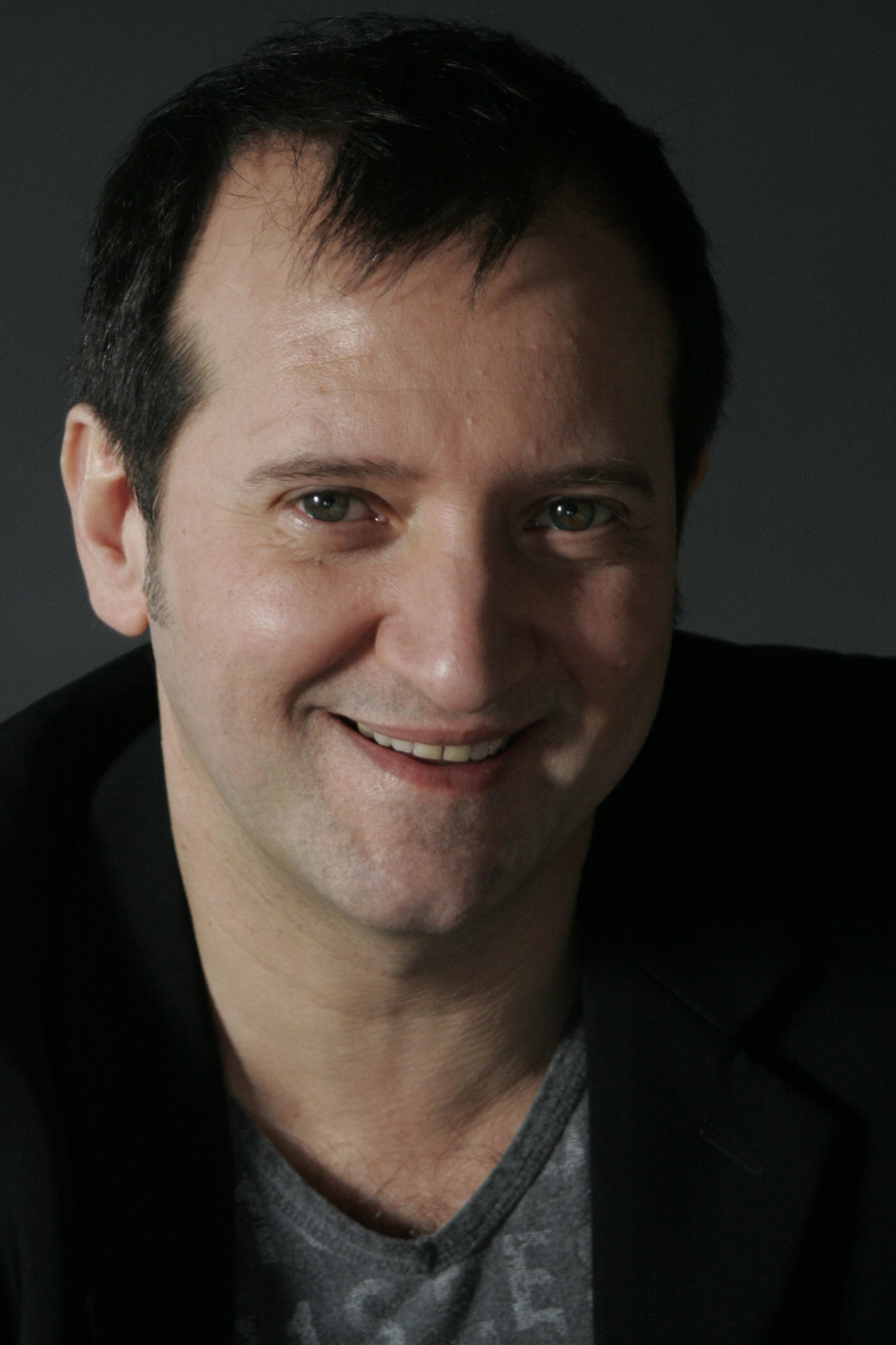 Philippe Uchan as Charles Pasqua in La rupture