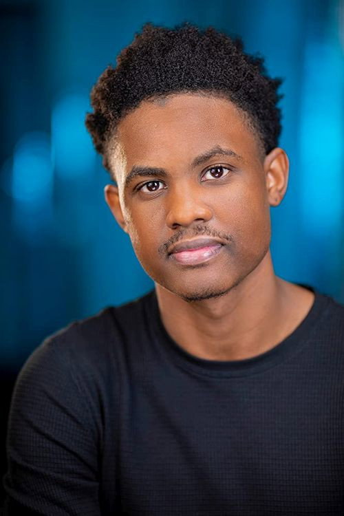 Cedric L. Williams as Shawn in Afternoon Super