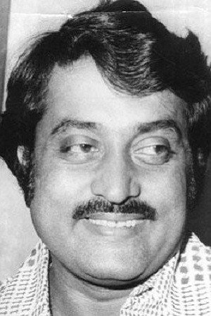 M G Soman as Rajashekaran in Adhipan