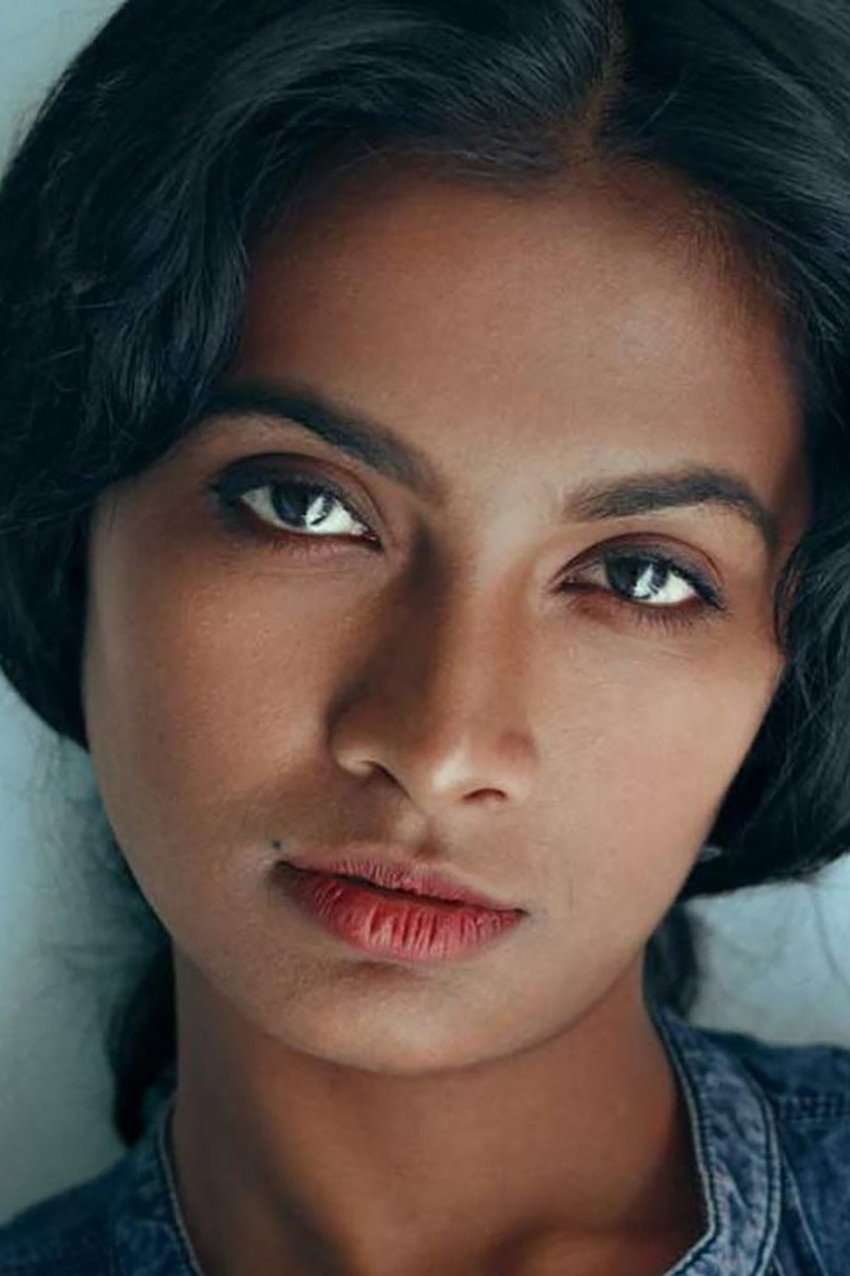 Priyam Archi as Mina in No Ground Beneath the Feet