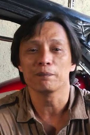Ronnie Quizon as Benny in Birdshot