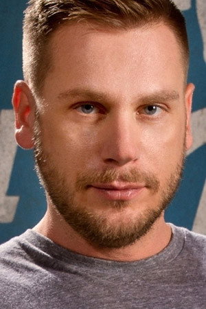 Hans Berlin as Troy in Troy