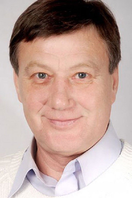 Михаил Долгинин as Михаил Солдатов in Return of Budulai