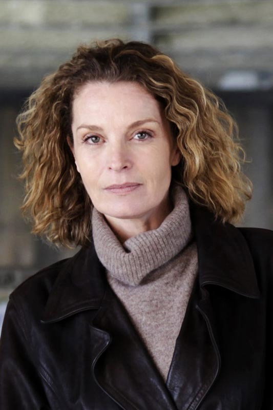 Isabelle Renauld as Axelle in Les Dessous de la passion