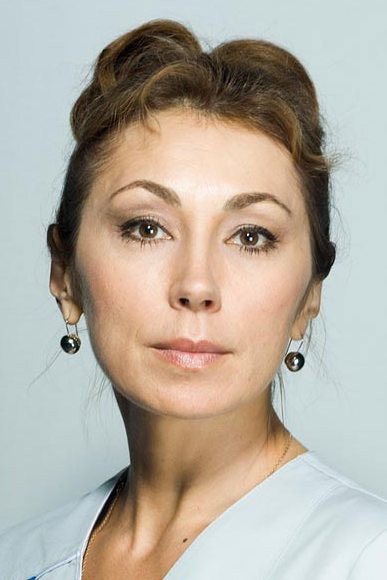 Ирина Мельник as Ірен Бубнова in He who does not sleep