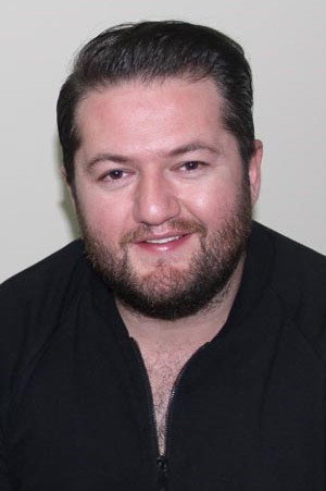 Ömer Başdoğan as Ömer in Enes Batur: Gerçek Kahraman