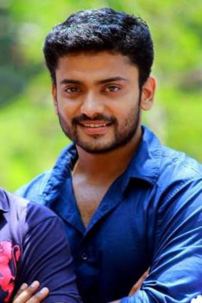 Manikuttan as Sony in Sukhamano Sukhamann