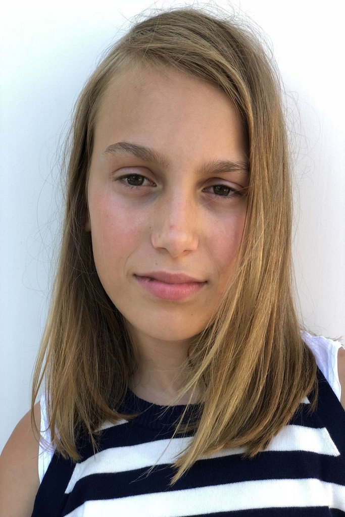 Lilly Terzic as Emma in Get Lucky