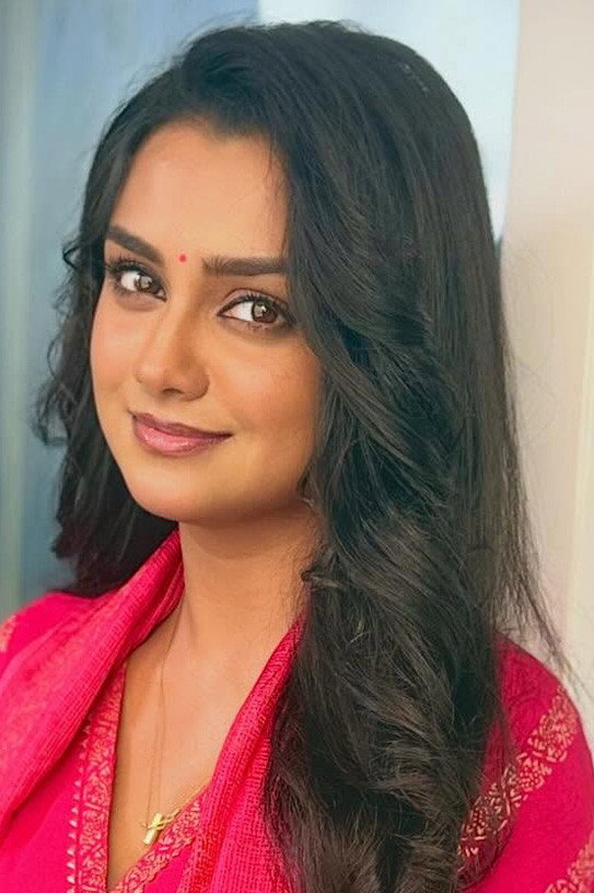 Anumita Dutta as Sumedha Sanyal in Saathi