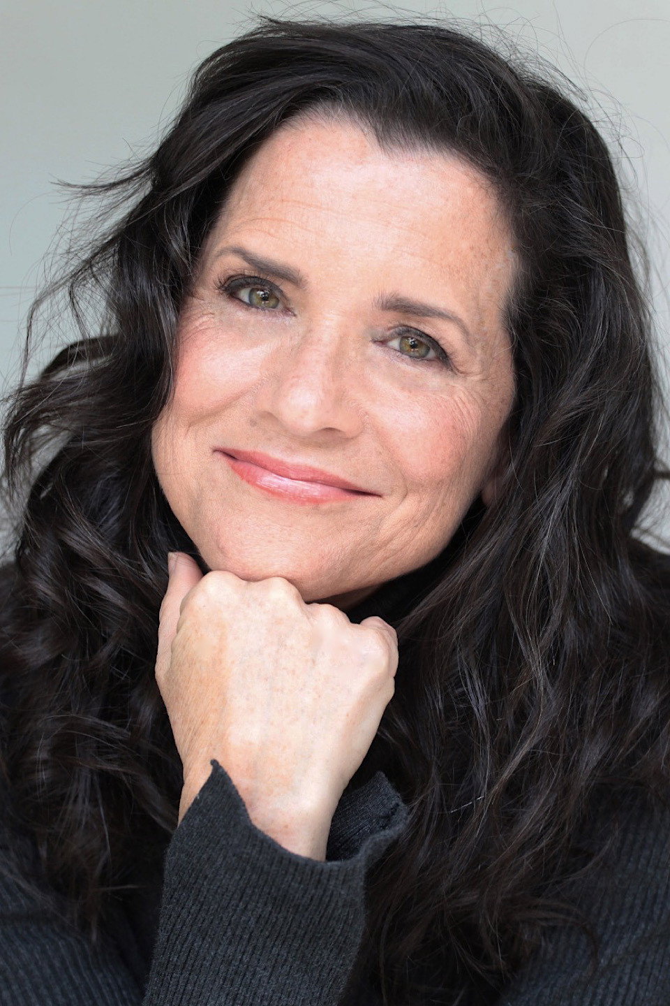 Mary Rachel Quinn as Catherine Taylor in Burning Bright