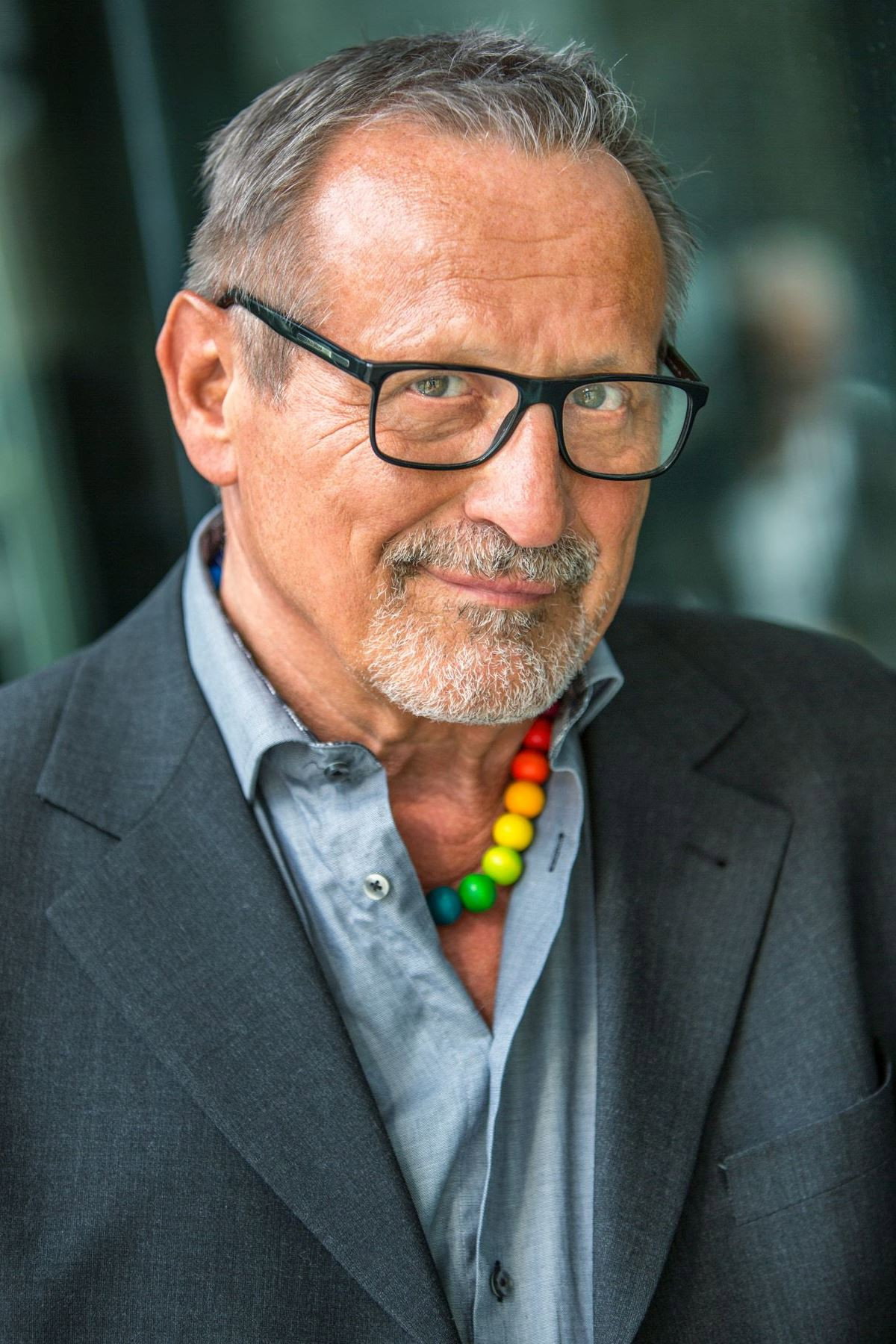 Konstantin Wecker as Walter Bär in Klarer Fall für Bär
