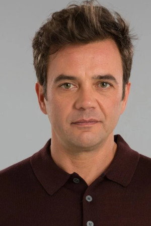 Pedro Laginha as D. Pedro in Pedro e Inês