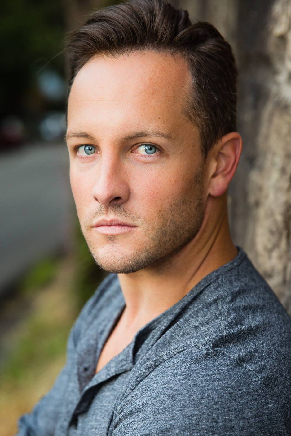 Simon McLachlan as Heath in Love Is in the Air