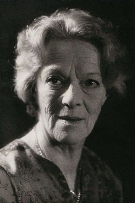 Beatrix Lehmann as Blanche Terraine in The Limbo Connection