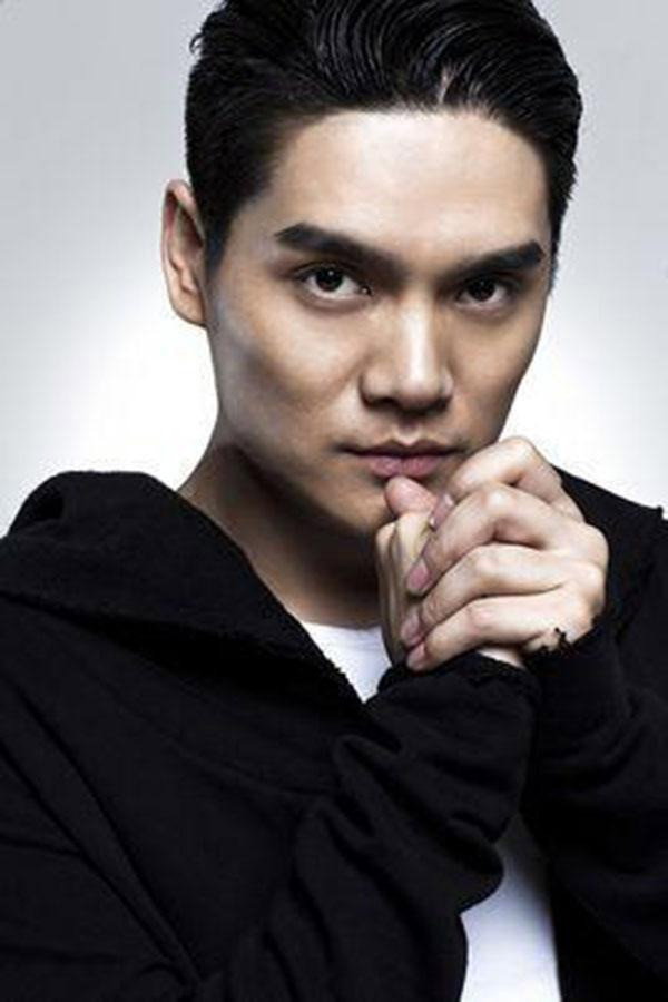 刘鑫 as Wei Qiang in 防线