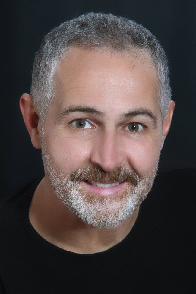 Çetin Etili as Zafer in Gençler
