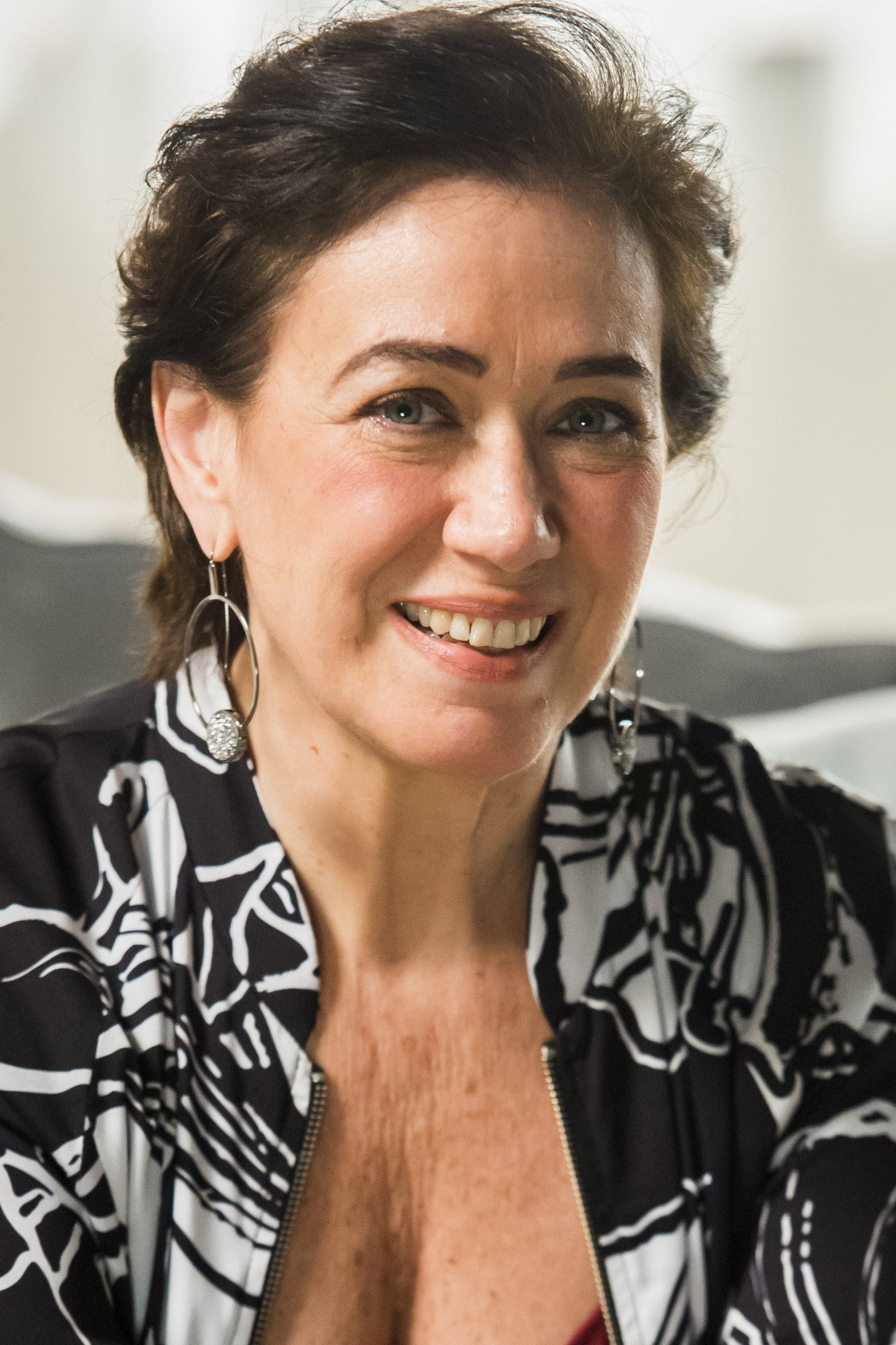 Lília Cabral as Marta Toledo Flores in Pages of Life