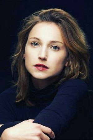 Marina Dyakonenko as Nadya Shevchenko in Snowdrop