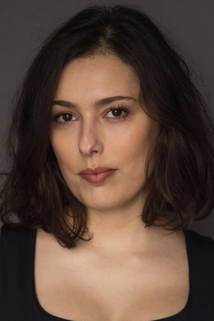 Teresa Arcanjo as Teresa/Carla/Conservadora/Eva/Samantha Kelling/Filha in 2' Minutos para Mudar de Vida