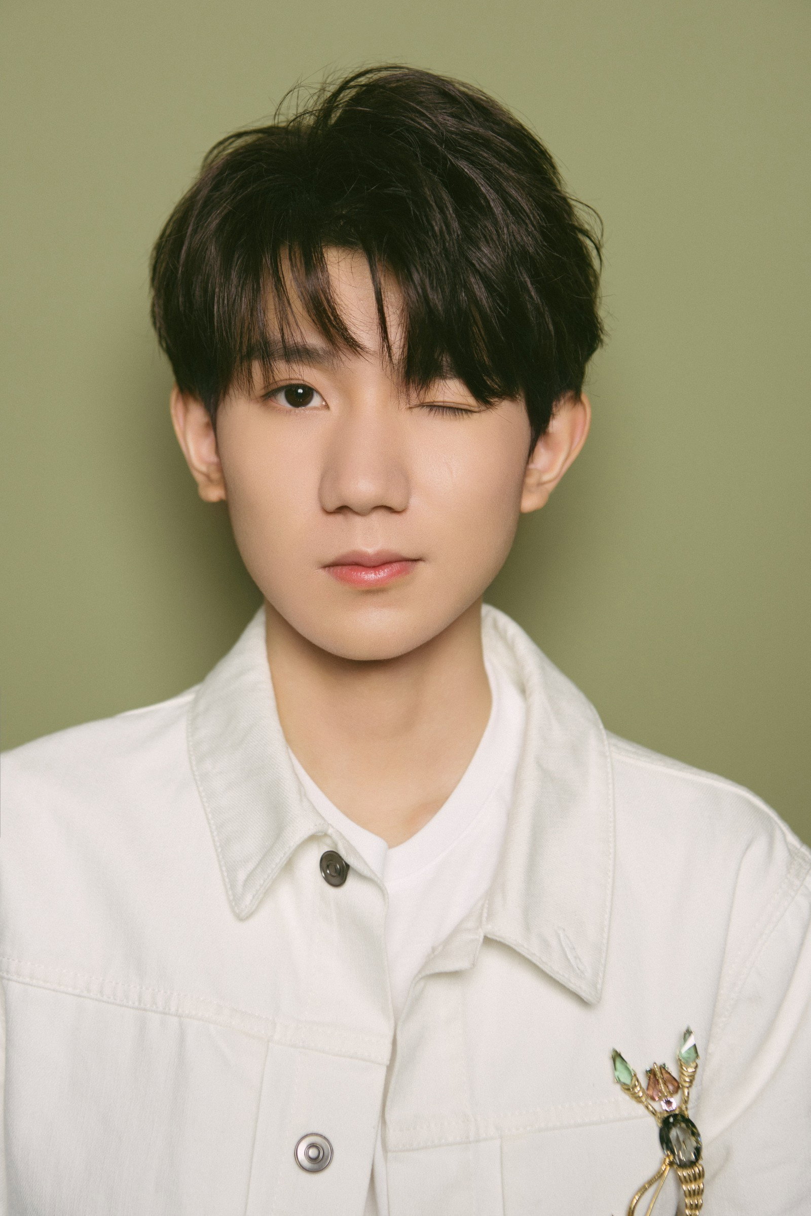 王源 as Silver Priest in L.O.R.D: Legend of Ravaging Dynasties 2