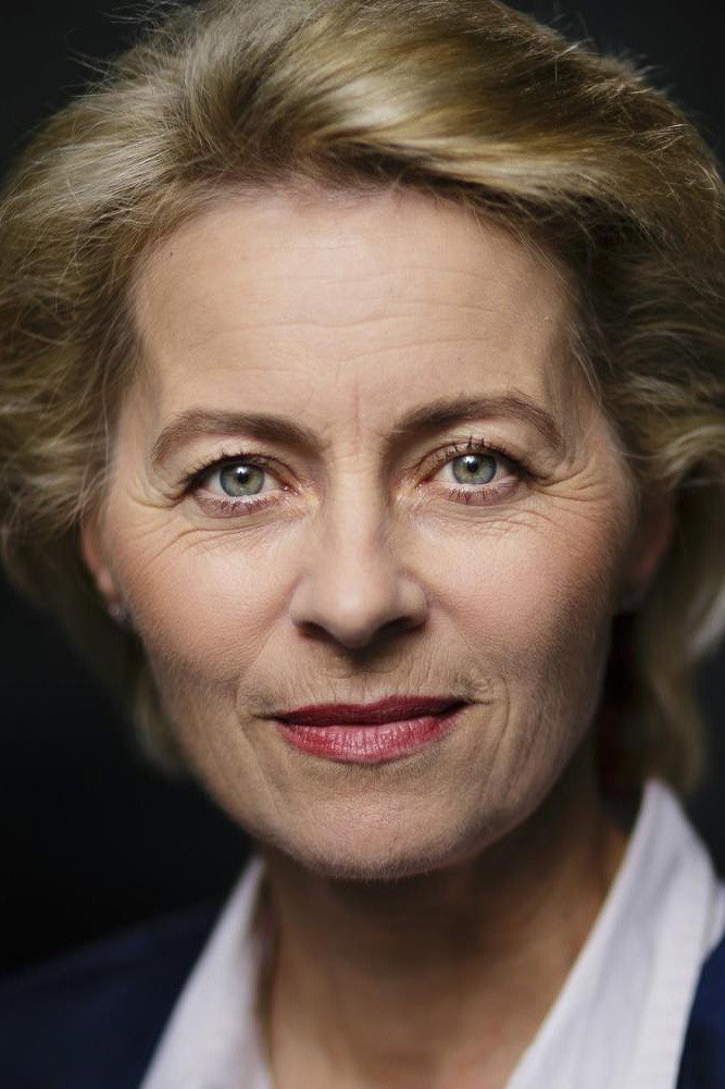 Ursula von der Leyen as Self in Merkel-Jahre - Am Ende einer Ära
