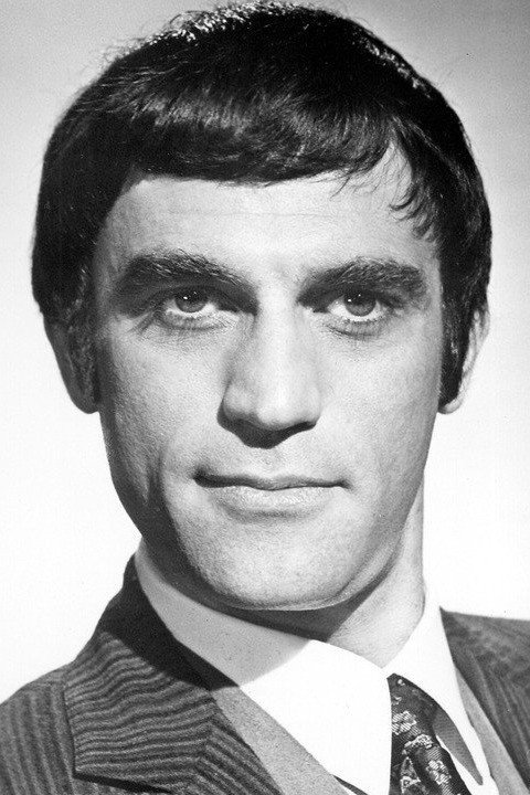 Cliff Gorman as Gus Soltic in Night of the Juggler