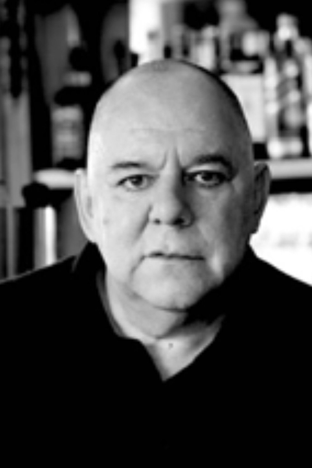 Hendrik Arnst as Dieter in Video Kings
