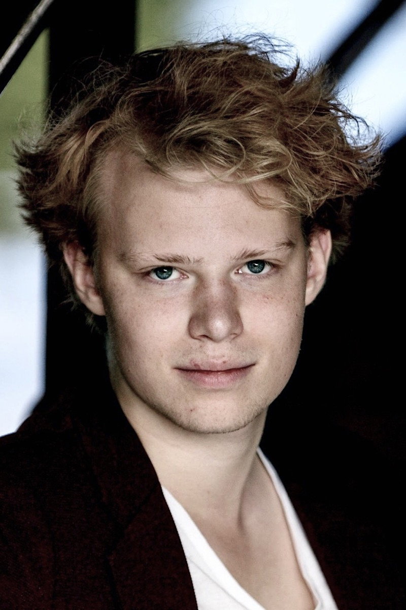 David Lindström as Simon Nilsson in Blue Eyes