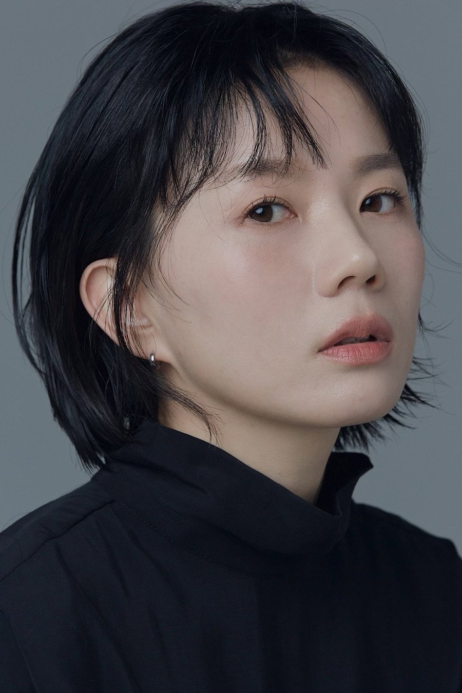 이명하 as Counselor in An Old Lady