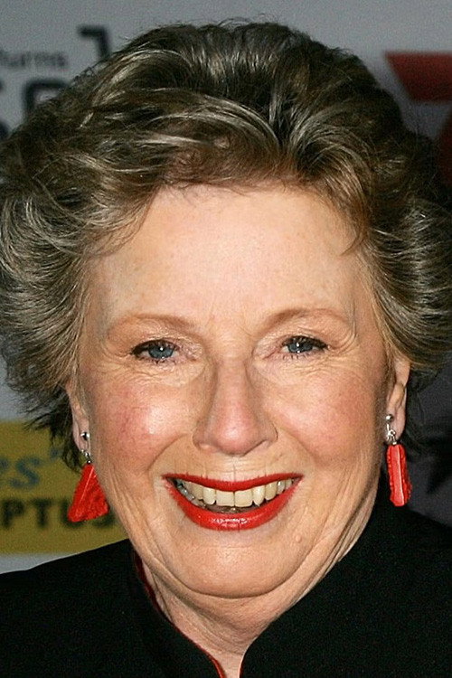 Joan Sydney as Mum in Cliffy