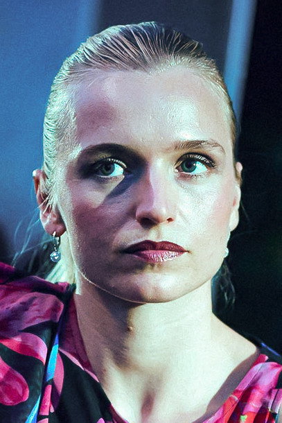 Clara Dessau as Mikka in Lover