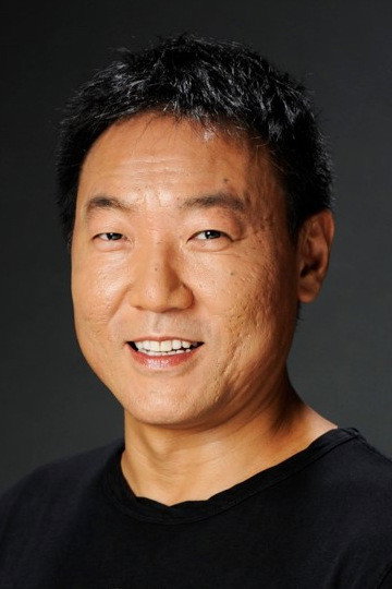 山野井仁 as Santo Claudio Paradiso (voice) in Ristorante Paradiso