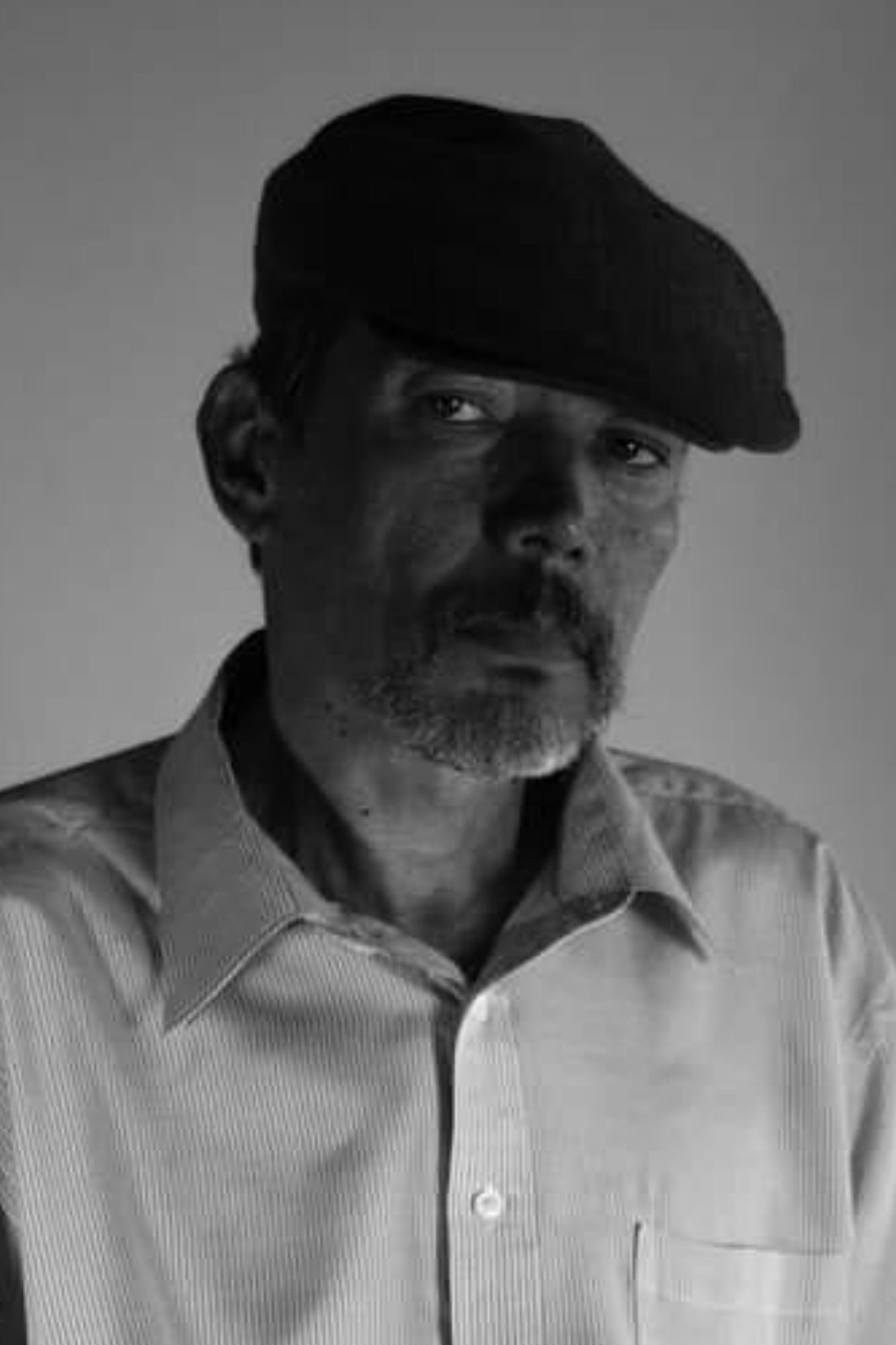 RoChia as Cholo in Escribiendo El General