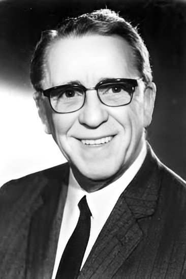 Paco Martínez Soria as Don Rodrigo Quesada in Don erre que erre