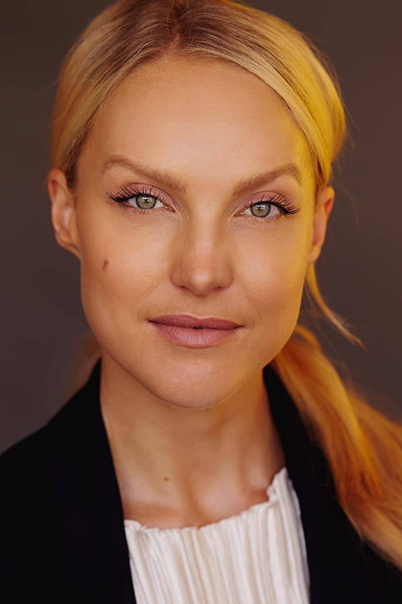 Charlotte Ellen Price as Jess White in The Sex Trip
