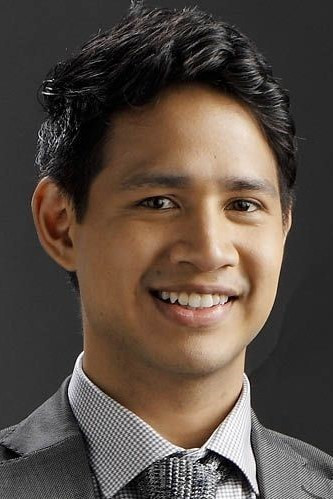 Jovial Da Lopez as Kak Jovi in Malam Minggu Miko Movie