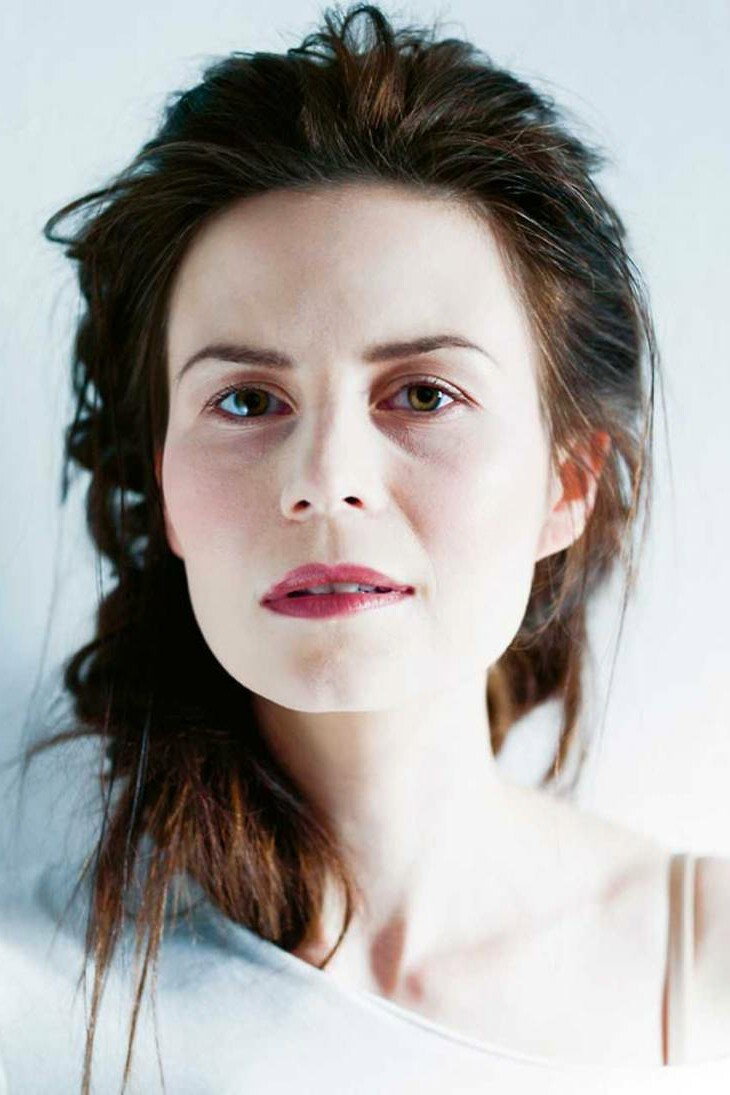 Magdalena Kumorek as Mama Julki in Open Your Eyes