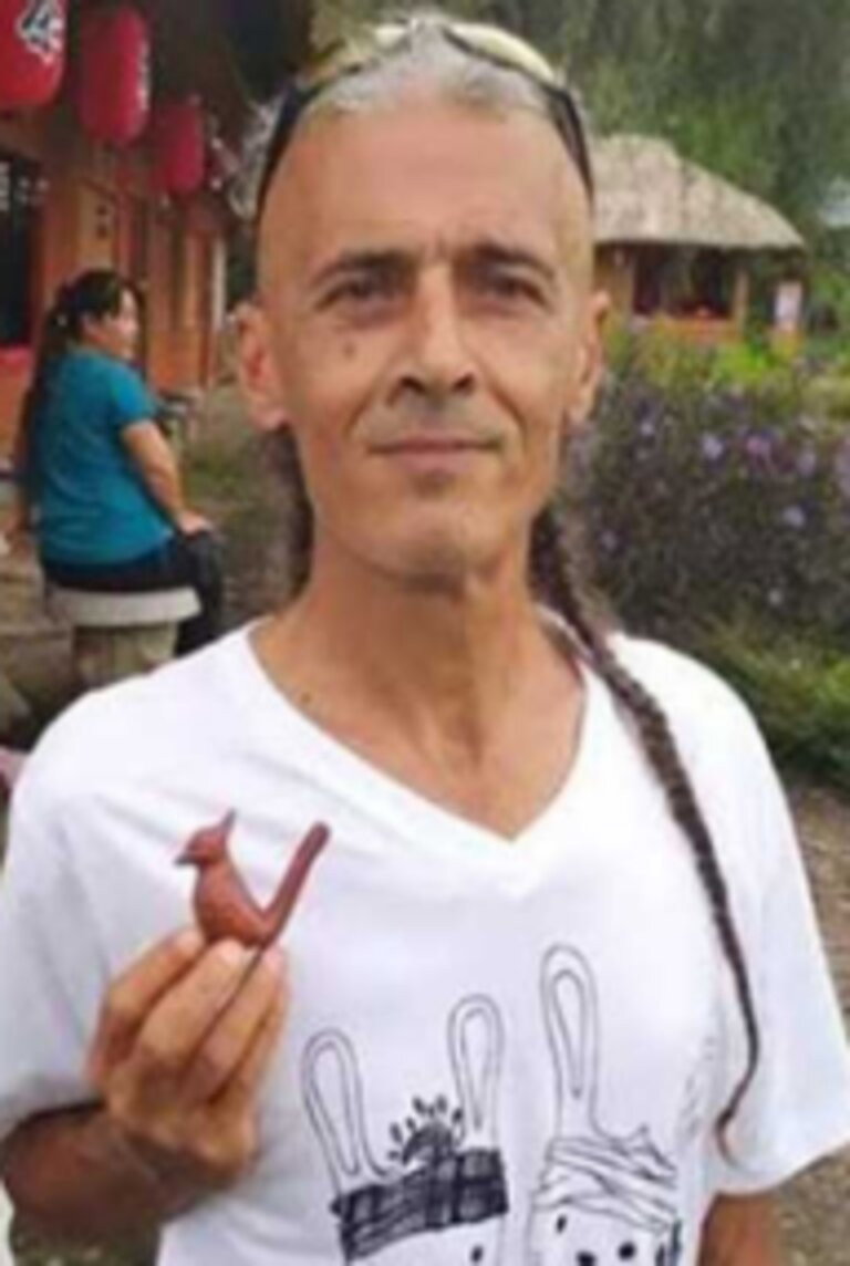 Chohdi Srour as Yasser in Summer Thefts
