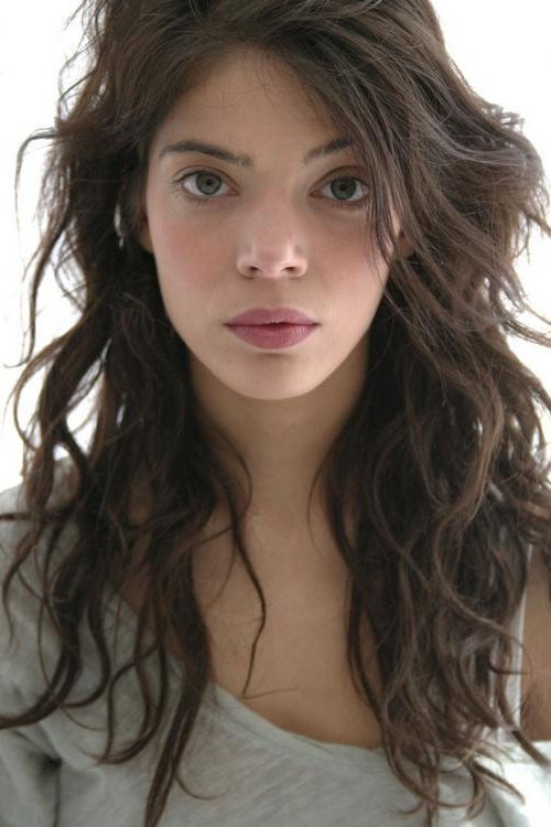 Eglantine Rembauville-Nicolle as Silvia in City on a Hill