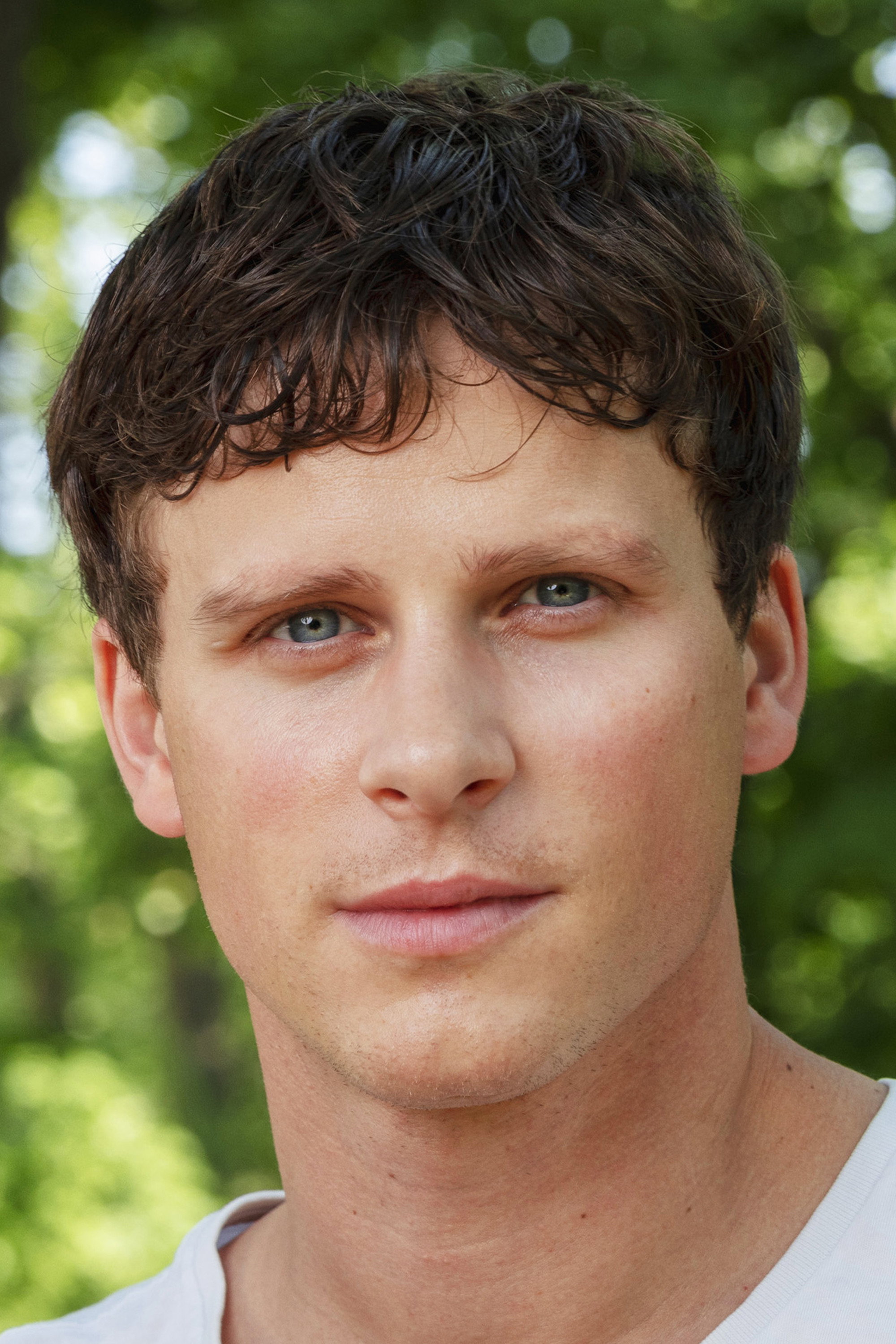 Adam Pålsson as Samuel in The Trio